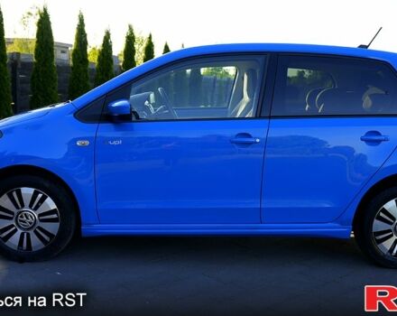 Синий Фольксваген e-up, объемом двигателя 0 л и пробегом 81 тыс. км за 6500 $, фото 1 на Automoto.ua