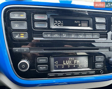 Синий Фольксваген e-up, объемом двигателя 0 л и пробегом 92 тыс. км за 7650 $, фото 25 на Automoto.ua