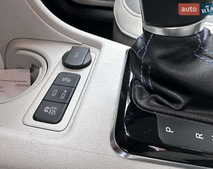 Синий Фольксваген e-up, объемом двигателя 0 л и пробегом 92 тыс. км за 7650 $, фото 15 на Automoto.ua