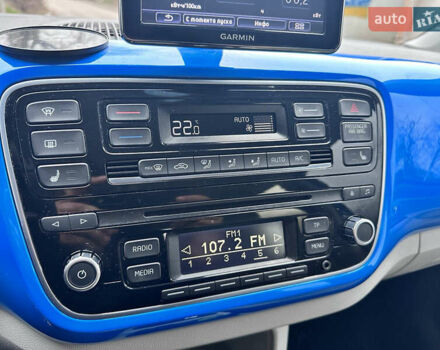 Синий Фольксваген e-up, объемом двигателя 0 л и пробегом 92 тыс. км за 7650 $, фото 18 на Automoto.ua