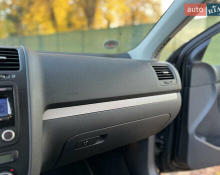 Фольксваген Gol 2010 в Тернополе на Automoto.ua Черный Фольксваген Gol, объемом двигателя 1.4 л и пробегом 246 тыс. км за 5499 $, фото 36 на Automoto.ua