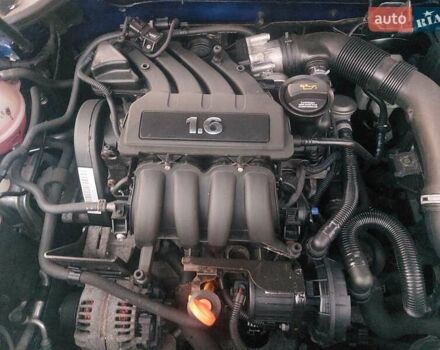 Синий Фольксваген Gol, объемом двигателя 1.6 л и пробегом 182 тыс. км за 5650 $, фото 8 на Automoto.ua