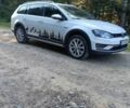 Белый Фольксваген Golf Alltrack, объемом двигателя 1.6 л и пробегом 250 тыс. км за 12800 $, фото 1 на Automoto.ua