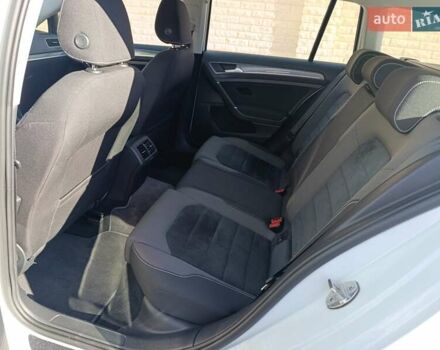 Белый Фольксваген Golf Alltrack, объемом двигателя 1.97 л и пробегом 235 тыс. км за 13600 $, фото 11 на Automoto.ua