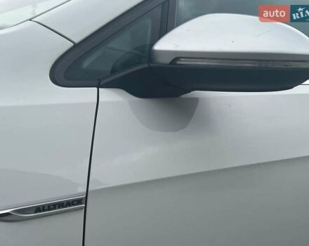 Белый Фольксваген Golf Alltrack, объемом двигателя 2 л и пробегом 287 тыс. км за 14540 $, фото 6 на Automoto.ua