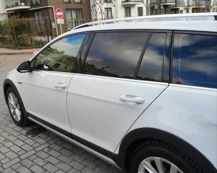 Белый Фольксваген Golf Alltrack, объемом двигателя 1.97 л и пробегом 280 тыс. км за 14700 $, фото 35 на Automoto.ua