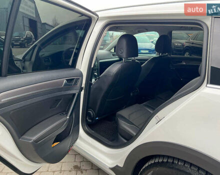 Белый Фольксваген Golf Alltrack, объемом двигателя 2 л и пробегом 287 тыс. км за 14540 $, фото 30 на Automoto.ua