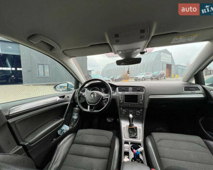 Белый Фольксваген Golf Alltrack, объемом двигателя 2 л и пробегом 287 тыс. км за 14540 $, фото 35 на Automoto.ua