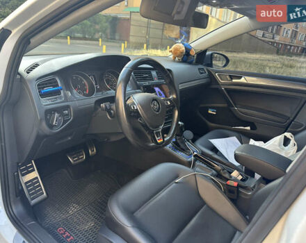 Белый Фольксваген Golf Alltrack, объемом двигателя 1.8 л и пробегом 106 тыс. км за 15000 $, фото 3 на Automoto.ua