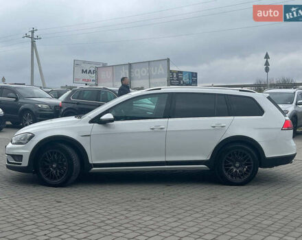 Белый Фольксваген Golf Alltrack, объемом двигателя 2 л и пробегом 287 тыс. км за 14540 $, фото 4 на Automoto.ua
