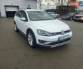 Белый Фольксваген Golf Alltrack, объемом двигателя 1.97 л и пробегом 249 тыс. км за 14700 $, фото 1 на Automoto.ua