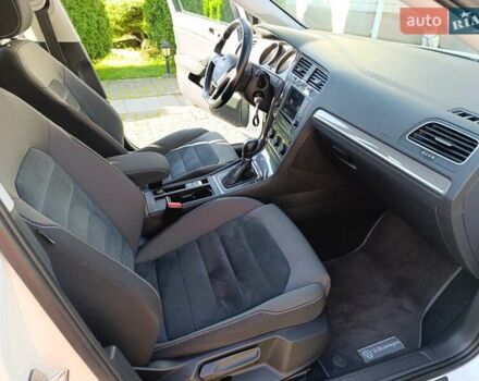 Белый Фольксваген Golf Alltrack, объемом двигателя 1.97 л и пробегом 235 тыс. км за 13600 $, фото 12 на Automoto.ua