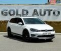 Белый Фольксваген Golf Alltrack, объемом двигателя 1.8 л и пробегом 107 тыс. км за 13900 $, фото 1 на Automoto.ua