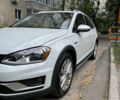 Белый Фольксваген Golf Alltrack, объемом двигателя 1.8 л и пробегом 196 тыс. км за 12400 $, фото 1 на Automoto.ua