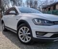 Белый Фольксваген Golf Alltrack, объемом двигателя 2 л и пробегом 268 тыс. км за 16100 $, фото 1 на Automoto.ua