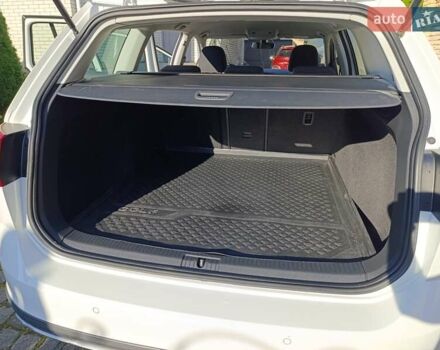 Белый Фольксваген Golf Alltrack, объемом двигателя 1.97 л и пробегом 235 тыс. км за 13600 $, фото 14 на Automoto.ua