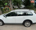 Белый Фольксваген Golf Alltrack, объемом двигателя 1.8 л и пробегом 196 тыс. км за 12400 $, фото 5 на Automoto.ua