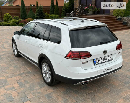 Белый Фольксваген Golf Alltrack, объемом двигателя 2 л и пробегом 105 тыс. км за 21800 $, фото 13 на Automoto.ua