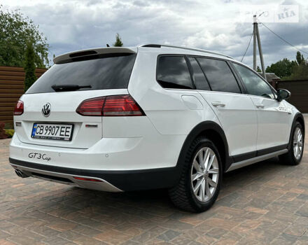 Білий Фольксваген Golf Alltrack, об'ємом двигуна 2 л та пробігом 105 тис. км за 21800 $, фото 10 на Automoto.ua