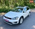 Белый Фольксваген Golf Alltrack, объемом двигателя 1.8 л и пробегом 287 тыс. км за 11200 $, фото 1 на Automoto.ua