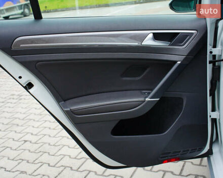 Білий Фольксваген Golf Alltrack, об'ємом двигуна 1.8 л та пробігом 132 тис. км за 14800 $, фото 30 на Automoto.ua