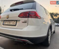 Белый Фольксваген Golf Alltrack, объемом двигателя 1.8 л и пробегом 107 тыс. км за 15000 $, фото 5 на Automoto.ua
