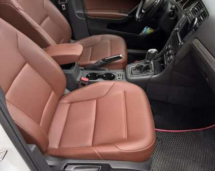 Белый Фольксваген Golf Alltrack, объемом двигателя 1.8 л и пробегом 107 тыс. км за 15000 $, фото 16 на Automoto.ua