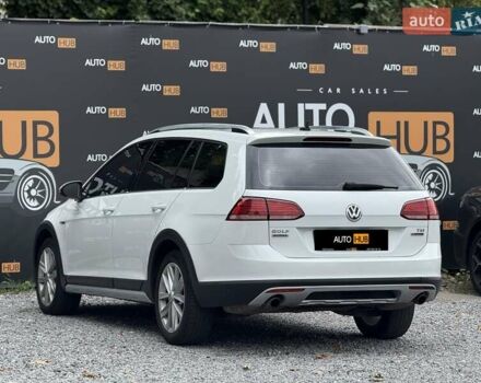 Белый Фольксваген Golf Alltrack, объемом двигателя 1.8 л и пробегом 107 тыс. км за 15700 $, фото 4 на Automoto.ua