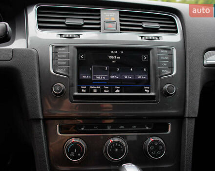 Білий Фольксваген Golf Alltrack, об'ємом двигуна 1.8 л та пробігом 132 тис. км за 14800 $, фото 23 на Automoto.ua