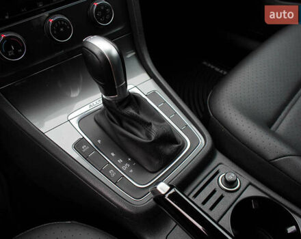 Білий Фольксваген Golf Alltrack, об'ємом двигуна 1.8 л та пробігом 132 тис. км за 14800 $, фото 21 на Automoto.ua