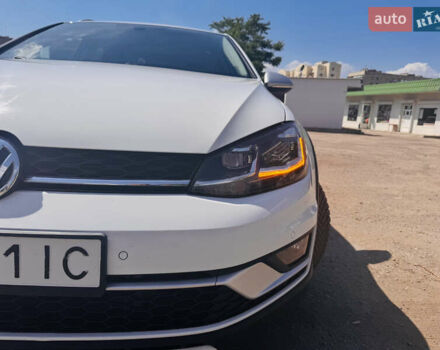 Білий Фольксваген Golf Alltrack, об'ємом двигуна 1.8 л та пробігом 107 тис. км за 13900 $, фото 7 на Automoto.ua