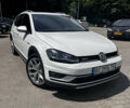 Белый Фольксваген Golf Alltrack, объемом двигателя 1.8 л и пробегом 75 тыс. км за 14600 $, фото 1 на Automoto.ua