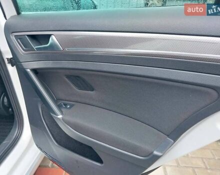 Белый Фольксваген Golf Alltrack, объемом двигателя 2 л и пробегом 234 тыс. км за 18200 $, фото 16 на Automoto.ua