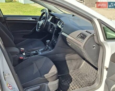 Белый Фольксваген Golf Alltrack, объемом двигателя 2 л и пробегом 192 тыс. км за 18800 $, фото 5 на Automoto.ua