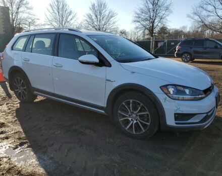 Белый Фольксваген Golf Alltrack, объемом двигателя 1.8 л и пробегом 74 тыс. км за 11500 $, фото 2 на Automoto.ua