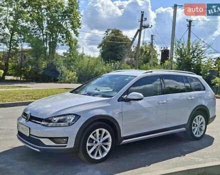 Белый Фольксваген Golf Alltrack, объемом двигателя 2 л и пробегом 192 тыс. км за 18800 $, фото 1 на Automoto.ua