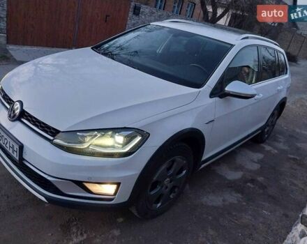 Белый Фольксваген Golf Alltrack, объемом двигателя 2 л и пробегом 234 тыс. км за 18200 $, фото 1 на Automoto.ua