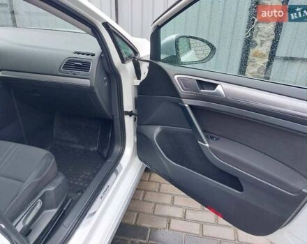 Белый Фольксваген Golf Alltrack, объемом двигателя 2 л и пробегом 234 тыс. км за 18200 $, фото 11 на Automoto.ua