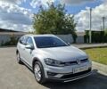 Белый Фольксваген Golf Alltrack, объемом двигателя 2 л и пробегом 192 тыс. км за 18800 $, фото 1 на Automoto.ua