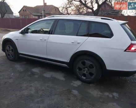 Белый Фольксваген Golf Alltrack, объемом двигателя 2 л и пробегом 234 тыс. км за 18200 $, фото 2 на Automoto.ua