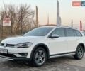 Белый Фольксваген Golf Alltrack, объемом двигателя 2 л и пробегом 235 тыс. км за 16999 $, фото 1 на Automoto.ua