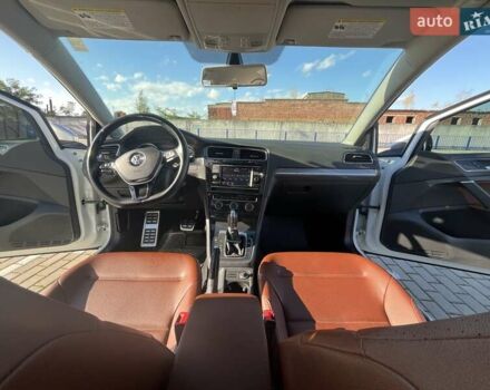 Белый Фольксваген Golf Alltrack, объемом двигателя 1.8 л и пробегом 148 тыс. км за 16000 $, фото 25 на Automoto.ua