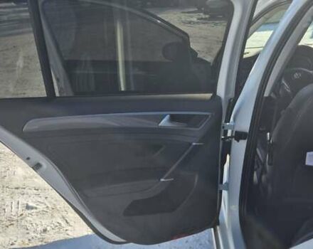 Білий Фольксваген Golf Alltrack, об'ємом двигуна 1.8 л та пробігом 25 тис. км за 16900 $, фото 18 на Automoto.ua