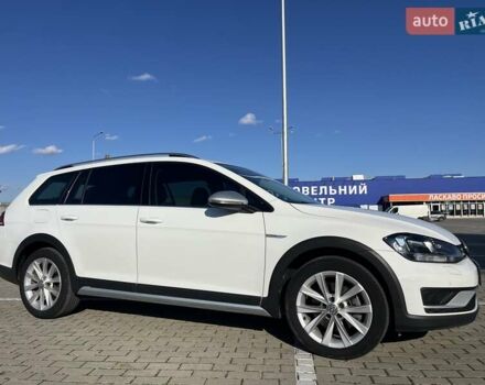 Белый Фольксваген Golf Alltrack, объемом двигателя 1.8 л и пробегом 148 тыс. км за 16000 $, фото 11 на Automoto.ua