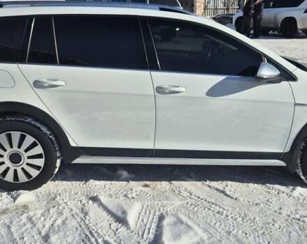 Білий Фольксваген Golf Alltrack, об'ємом двигуна 1.8 л та пробігом 25 тис. км за 16900 $, фото 3 на Automoto.ua
