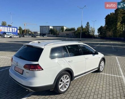 Белый Фольксваген Golf Alltrack, объемом двигателя 1.8 л и пробегом 148 тыс. км за 16000 $, фото 13 на Automoto.ua