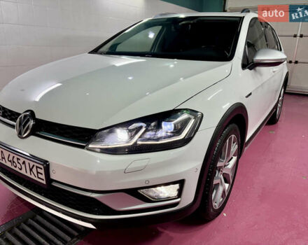 Белый Фольксваген Golf Alltrack, объемом двигателя 1.8 л и пробегом 58 тыс. км за 15999 $, фото 6 на Automoto.ua