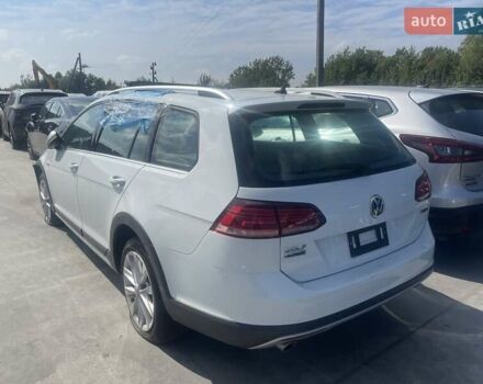 Белый Фольксваген Golf Alltrack, объемом двигателя 1.8 л и пробегом 100 тыс. км за 9700 $, фото 2 на Automoto.ua