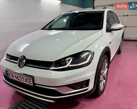 Белый Фольксваген Golf Alltrack, объемом двигателя 1.8 л и пробегом 58 тыс. км за 15999 $, фото 9 на Automoto.ua