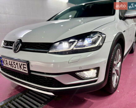 Белый Фольксваген Golf Alltrack, объемом двигателя 1.8 л и пробегом 58 тыс. км за 15999 $, фото 8 на Automoto.ua
